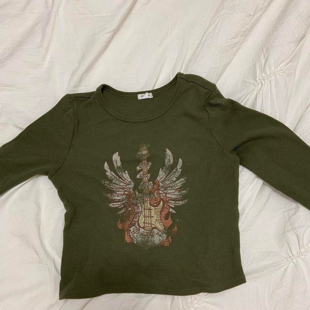 Garage cropped long sleeve top